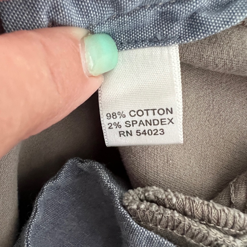 Banana Republic City Chino Shorts - Picture 5 of 6